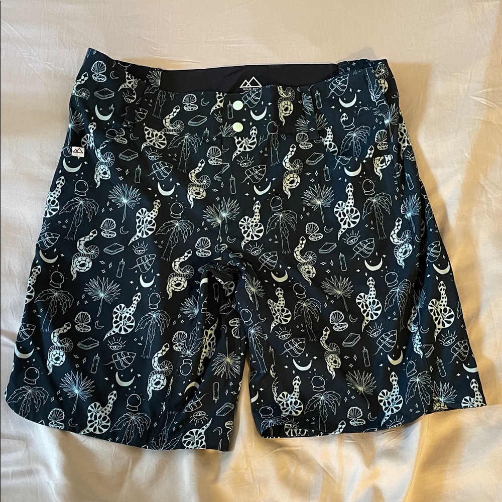Wild Rye: Riley Lightweight Woman’s Mountain Bike Shorts - Witchy Woman